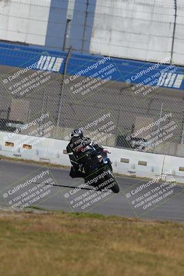 media/Nov-26-2022-Fastrack Riders (Sat) [[b001e85eef]]/Level 2/Session 3 Outside Turn 9/